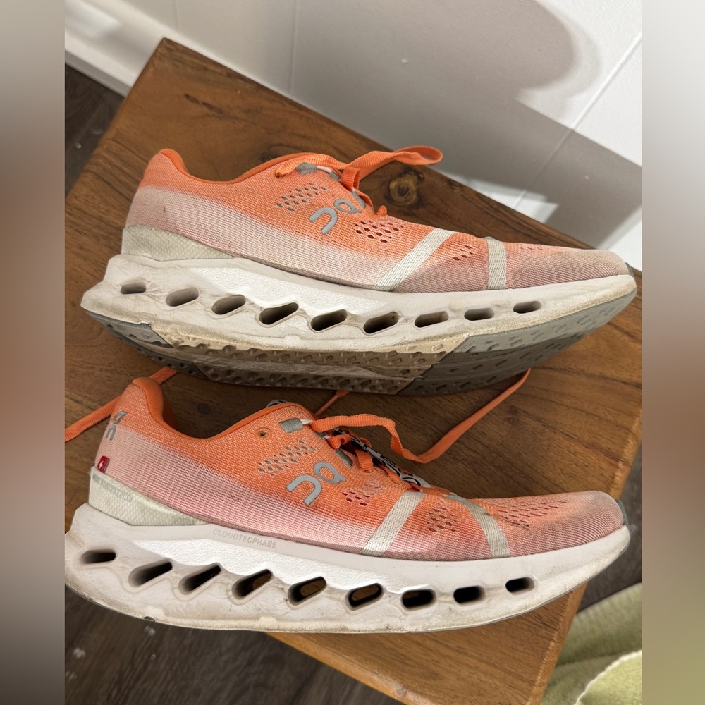 On Cloud Cloudsurfer Sneakers - Picture 7 of 12
